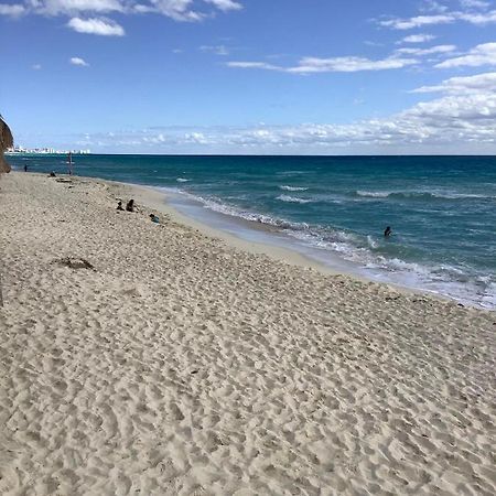 Beachaccess Hotelzone 3705 Cancun Bagian luar foto