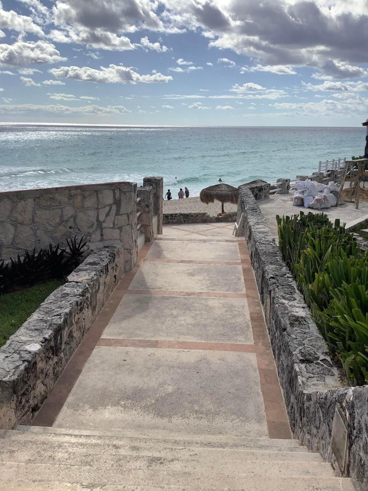Beachaccess Hotelzone 3705 Cancun Bagian luar foto
